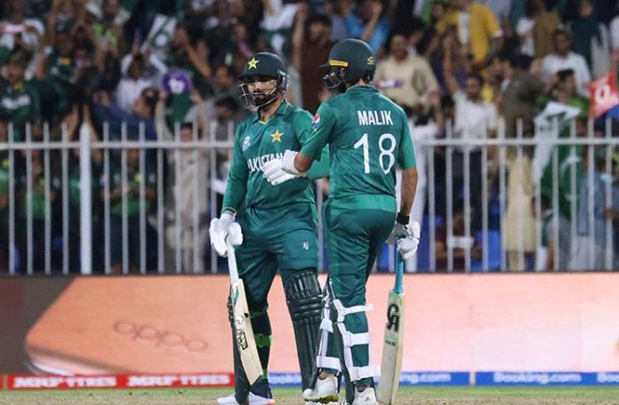 Pakistan beat New Zealand to retain dominance in T20 World Cup