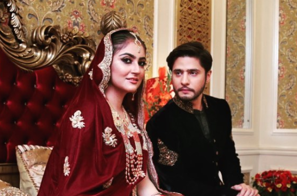 Arez Ahmed, Hiba Bukhari, hints at getting married soon?-Social Pakora