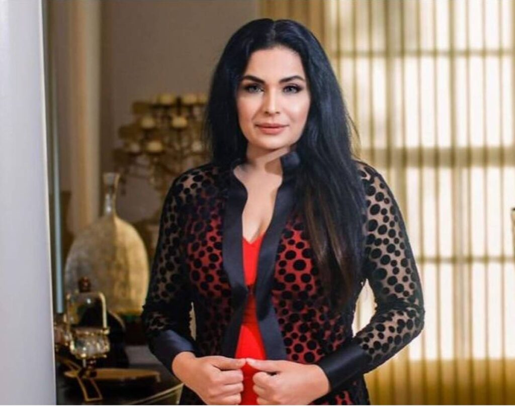 Meera Jee combed for bold fashion choices